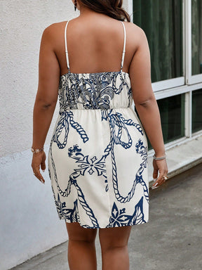 Vestido Plus Size Floral com Laço